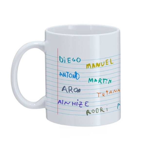 libreta nombres manuscritos taza blanca